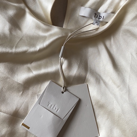 100% Silk Tibi Blouse - Picture 3 of 7